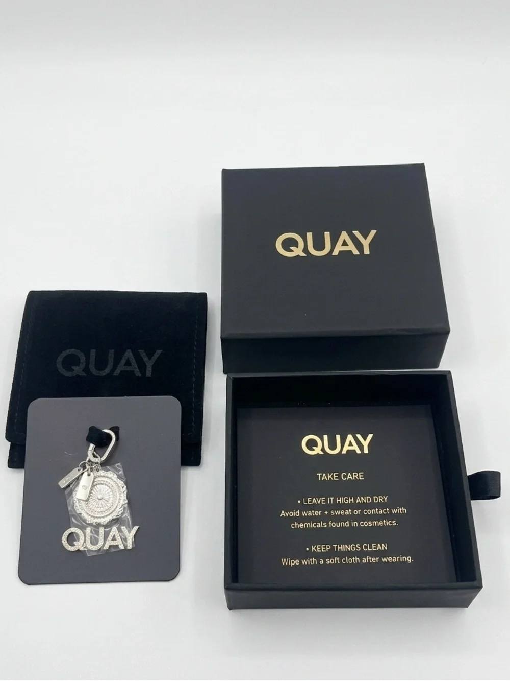 Quay Australia Link Bracelet with Medallion Charm - Picture 4 of 6